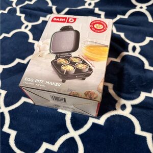 Dash Egg Bite Maker - Red